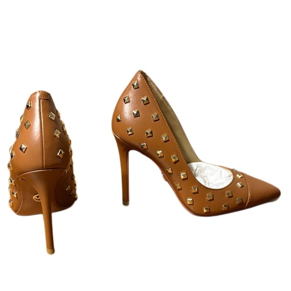 Michael Kors Brown Heels with Gold Accents - Picture 3 of 9